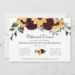 Elegant Sunflower and Rozen Rehearsal Dinner Kaart<br><div class="desc">Deze mooie uitnodiging voor een roos met zonnebloem en bruinkoolzaadjes is perfect voor een land dat de bruiloft niet kent. Het ontwerp is voorzien van waterverf zonnebloempels met grijze en baby's adem. Maak deze uitnodiging zelf door uw namen en alle details van uw repetitieve diner op te nemen.</div>