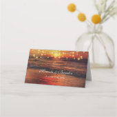 Elegant Sunset Beach String Lights Summer Wedding Plaatskaartje (Achterkant)