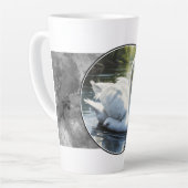 Elegant Swan is Swimming  in Water Latte Mok (Linkerhoek)