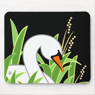 Elegant Swan op zwarte achtergrond Muismat