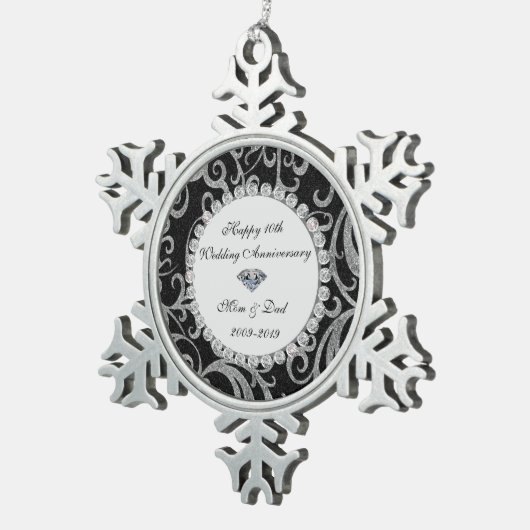 Elegant Swirls Diamonds 10th Wedding Jubileum Tin Sneeuwvlok Ornament (Rechts)