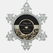 Elegant Swirls Gold 10th Wedding Jubileum Tin Sneeuwvlok Ornament (Voorkant)