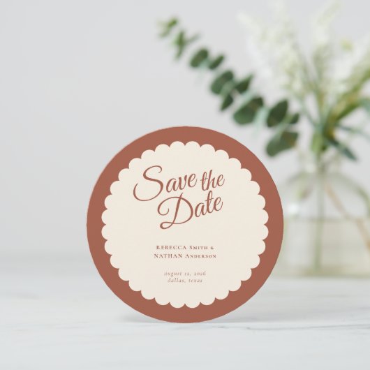 Elegant Terracotta Script Scallop Wedding Save The Date (Staand voorkant)