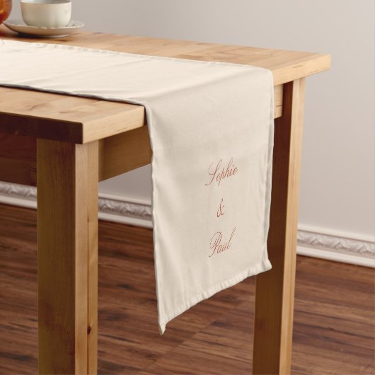 Elegant Terracotta Script Wedding Table Runner Korte Tafelloper (Voorbeeld)