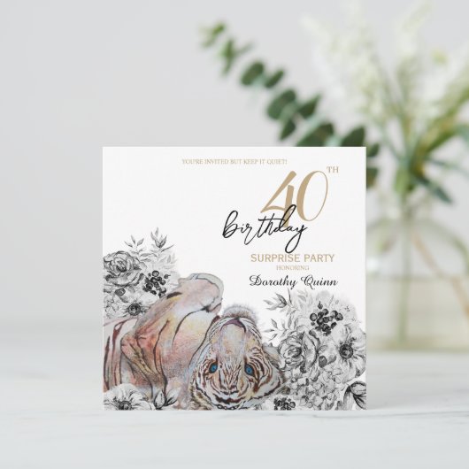 Elegant Tiger Botanical Floral Surprise Birthday Kaart (Staand voorkant)