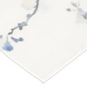 Elegant titmouse on white tafelkleed (Gekanteld)