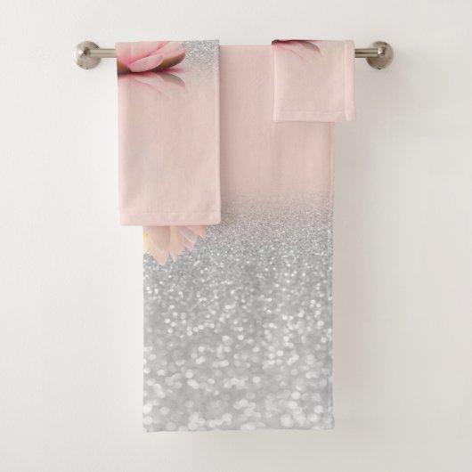 Elegant Trendy Girly, Lotus Silver Glitter Bokeh Bad Handdoek (Insitu)