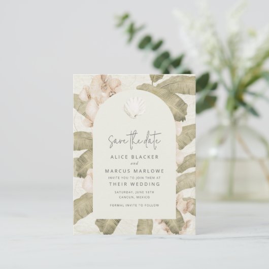 Elegant Tropical Beach Wedding Save the Date Aankondigingskaart (Staand voorkant)