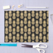 Elegant Tropical Black en Gold Pineapple Pattern Tissuepapier (Craft)