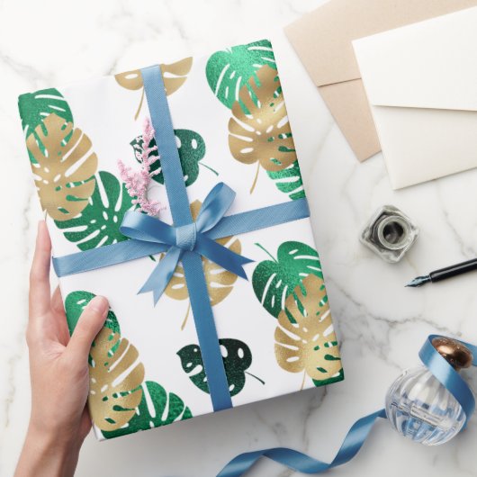 Elegant Tropical Gold en Green Monstera Leaves Cadeaupapier (Geschenken)