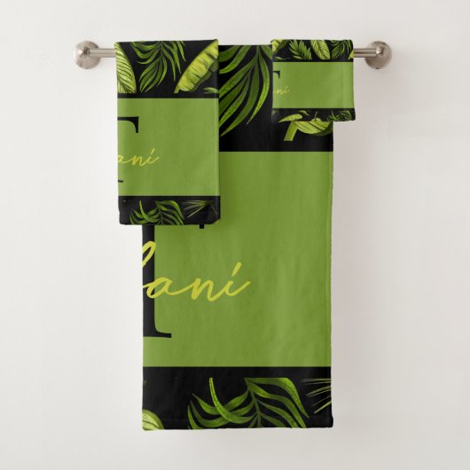 Elegant Tropical Leaves Monogram Bad Handdoek (Insitu)