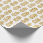 Elegant Tropical White Gold Pineapple Patroon Cadeaupapier (Hoek)