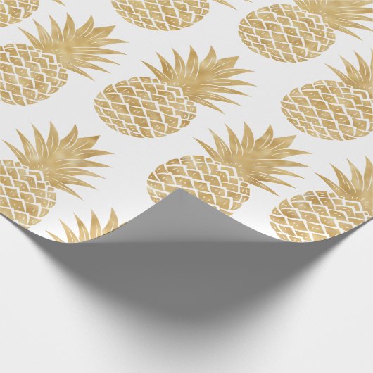 Elegant Tropical White Gold Pineapple Patroon Cadeaupapier (Hoek)