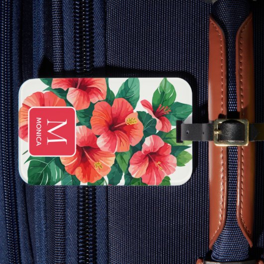 Elegant Tropisch Hawaii Hibiscus Rood Monogram Bagagelabel (Voorkant Insitu 4)