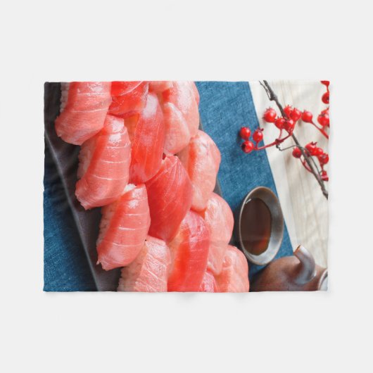 Elegant Tuna Feast – Japanese Style Fleece Blanket (Voorkant (Horizontaal))