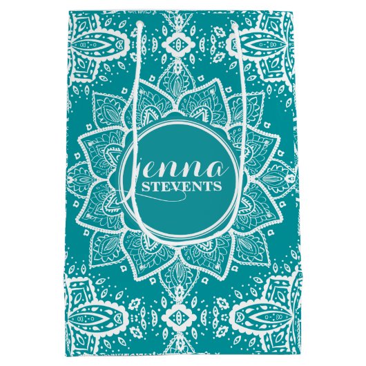 Elegant Turquoise & White Paisley Mandala Medium Cadeauzakje (Achterkant)