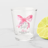 Elegant Tying the Knot Pink Bow Bachelorette Party Shot Glas (Voorkant)