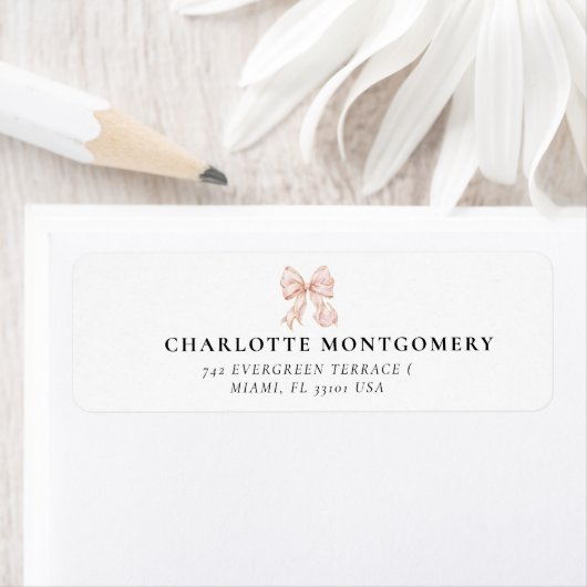 Elegant, tying the Pink Bow bridal shower Etiket (Insitu)