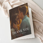 Elegant type minimale foto bruiloft bedankkaart<br><div class="desc">Elegant type minimale foto bruiloft dank u kaart. Onderdeel van een groter collectie van coördinerende items. Klik op de personaliseerknop om dit ontwerp aan te passen met uw gegevens.</div>