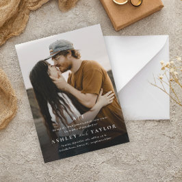 Elegant Type Monogram Foto Weddenschap Uitnodiging Briefkaart