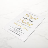 Elegant typografie en bloemen bruiloft goud folie uitnodiging (Gedraaid)