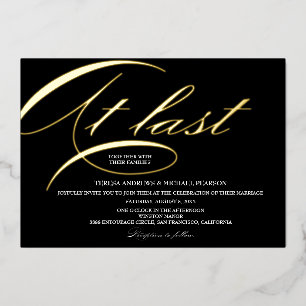Elegant Typography Wedding Folie Feestdagenkaart
