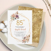 Elegant verjaardagsfeest beige bloemen glitter kaart