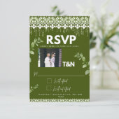 Elegant vet bos groen slavisch foto bruiloft RSVP kaartje (Staand voorkant)