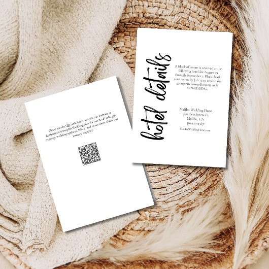 Elegant vet script zwart wit bruiloft hotel informatiekaartje