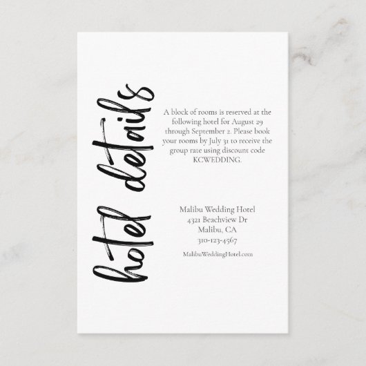 Elegant vet script zwart wit bruiloft hotel informatiekaartje (Voorkant)