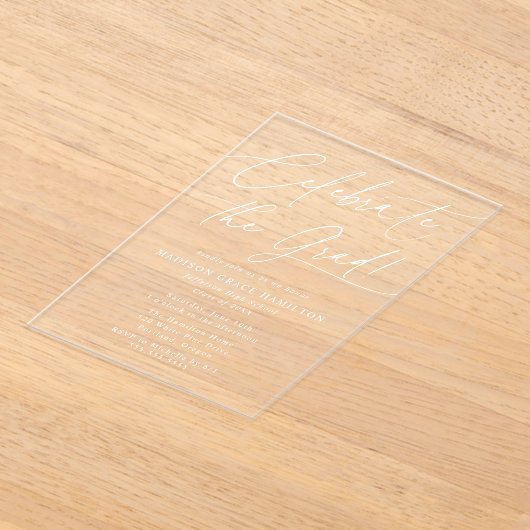 Elegant vieren van het Afstudeerder White Script A Acryl Uitnodigingen (Laagn)