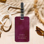 Elegant Vintage | Eenvoudige minimale Bourgogne Bagagelabel<br><div class="desc">Dit minimalistische bagagelabel heeft een elegante,   look gouden tekst typografie en een eenvoudige klassieke lay-out op een rijke,  bordeaux getextureerde look achtergrond voor een professionele look voor de zakenreiziger.</div>