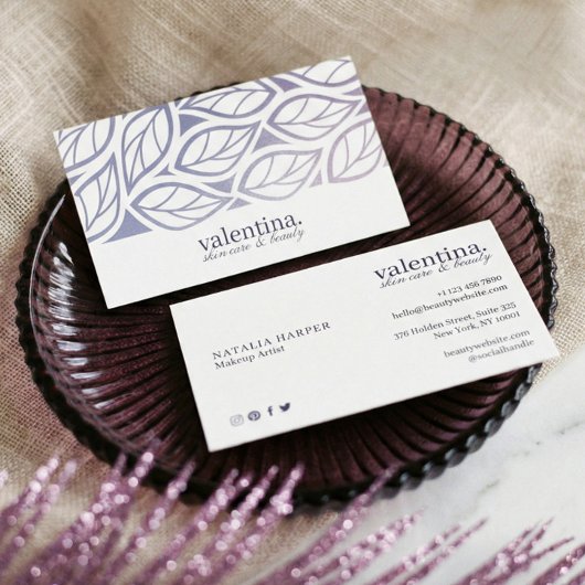 Elegant Violet Glitter Leaf Pattern Beauty Makeup Visitekaartje