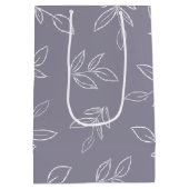Elegant Violet Minimal Leaves Pattern Medium Cadeauzakje (Achterkant)