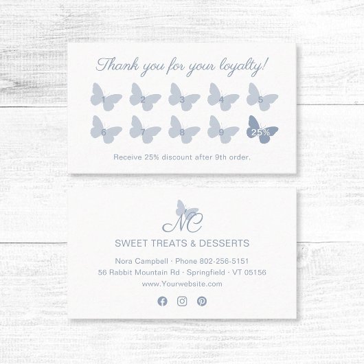 Elegant vlindermonogram Dusty Blue Reward Klantenkaartje