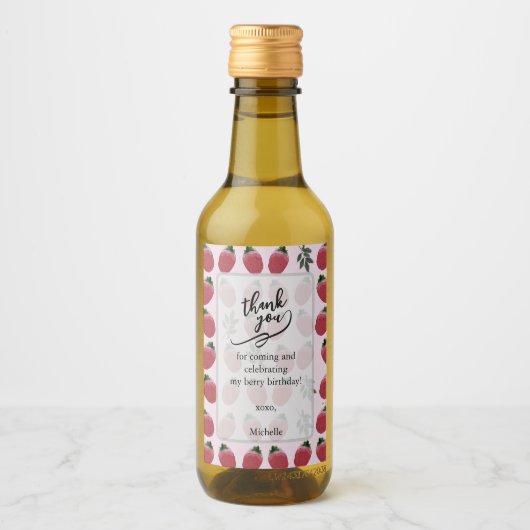 Elegant Watercolor Strawberry Birthday Wedding Wijn Etiket (Voorkant)