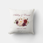 Elegant Waterverf Burgundy Floral Wedding Kussen (Voorkant)