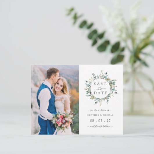 Elegant Waterverf Eucalyptus met sparen de datum Aankondigingskaart (Staand voorkant)