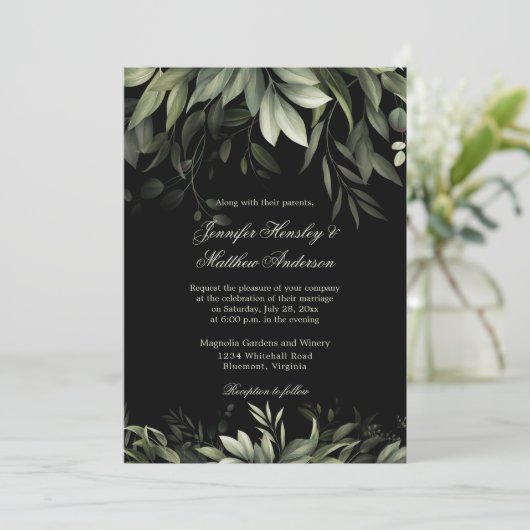 Elegant Waterverf Greenery over zwarte achtergrond Kaart (Staand voorkant)