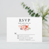 Elegant Waterverf Koral Floral Rozen Weddenschap RSVP Kaartje (Staand voorkant)