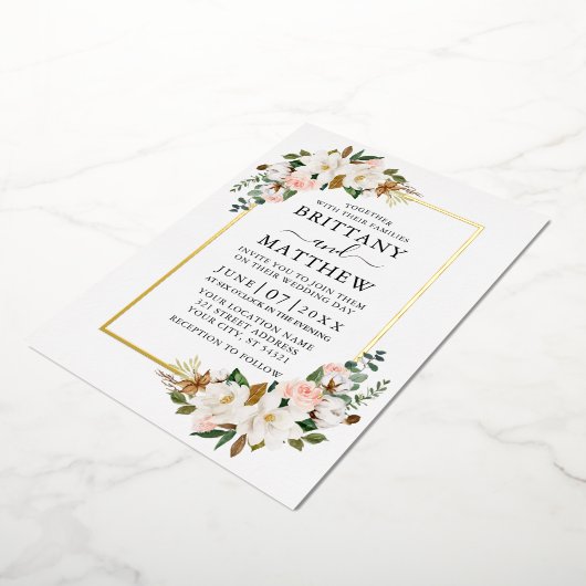 Elegant Waterverf Magnolias Rozen Weddenschap Gold Folie Uitnodiging (Gedraaid)
