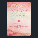 Elegant Waterverf Pink Red Ombre Gold Bat Mitzvah Kaart<br><div class="desc">Viel je dochters op de bat Mitzvah met een rode en roze waterverf thema. Deze uitnodiging heeft een uitstekende waterverf achtergrond met goud.</div>