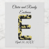 Elegant Wedding Black en Gold Letter E Monogram Wijn Etiket (Enkel label)