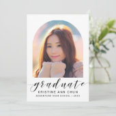 Elegant White Arch 2025 Foto Afstuderen Aankondiging (Staand voorkant)