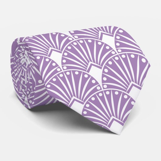 Elegant White Art Deco over lavender Background Stropdas (Opgerold)