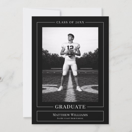 Elegant White & Black Graduate Announcement Kaart (Voorkant)