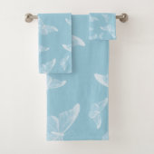 Elegant White Butterflies Ditsy Patroon | Bad Handdoek (Insitu)