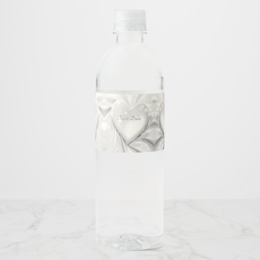 Elegant White Cream Heart Water Bottle Label Waterfles Etiket (Voorkant)