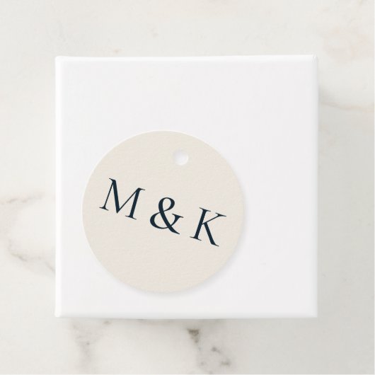 Elegant White Cream Initialen Wedding Verloving Bedankjes Labels (In situ)
