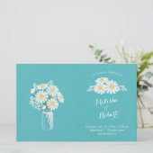 Elegant White Daisies Mason Jar Wedding Programme (Staand voorkant)